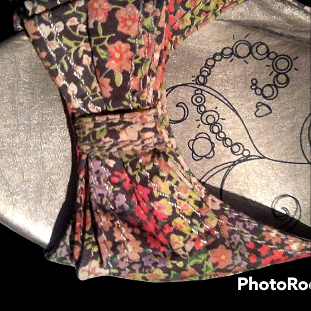 MUDD Floral 4" Wedge Sandals - Picture 7 of 15